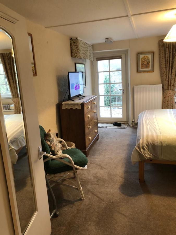 Self-catering Brentor